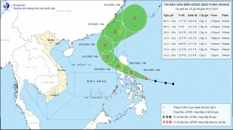 Bão Fung wong đạt cường độ cực đại, Biển Đông sóng cao đến 10 m  - Ảnh 1.