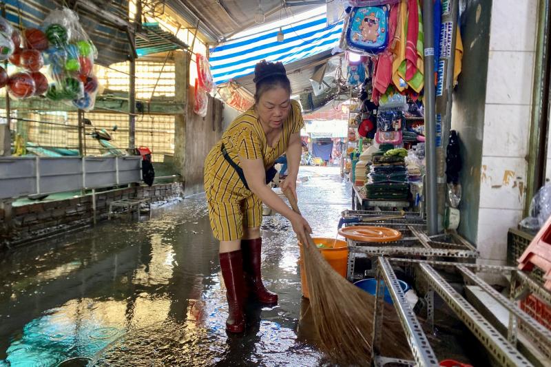 Phường lún nhanh nhất TP.HCM 'chìm' gần 1 mét: Nhiều nhà dân nứt tường, vỡ nền- Ảnh 6. Phường lún nhanh nhất TP.HCM 'chìm' gần 1 mét: Nhiều nhà dân nứt tường, vỡ nền- Ảnh 6.