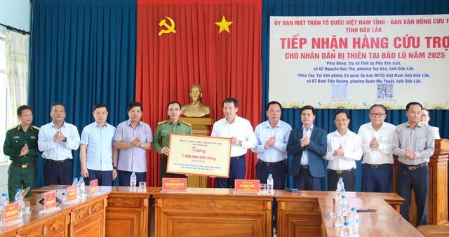 Đồng Nai hỗ trợ Đắk Lắk 13,7 tỉ Đồng khắc phục hậu quả lũ lịch sử - Ảnh 2.