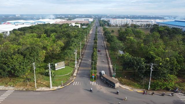Biển báo 20 km/giờ ở Đồng Nai, tài xế than 'không chạy được'- Ảnh 9.