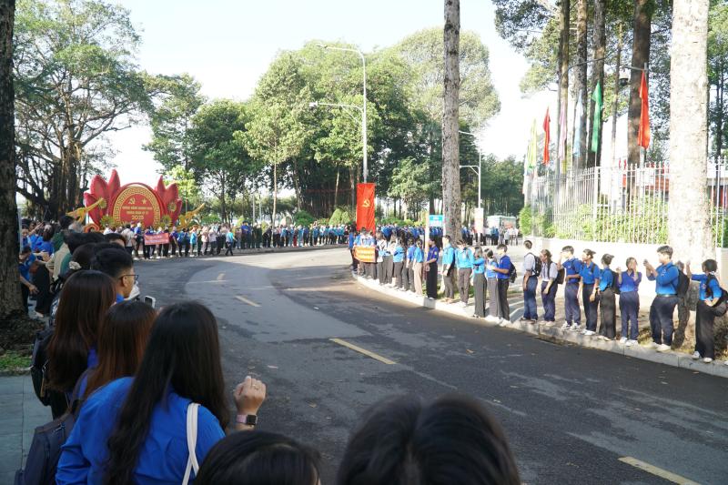 Lực lượng bác sĩ, đoàn viên của Đồng Nai xuất quân hỗ trợ Phú Yên cũ- Ảnh 6.