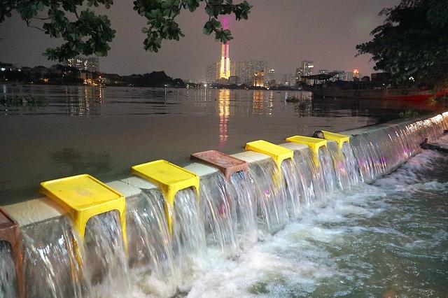TP.HCM: Phường Bình Quới sẽ hỗ trợ người dân bị ngập nước do triều cường- Ảnh 3. TP.HCM: Phường Bình Quới sẽ hỗ trợ người dân bị ngập nước do triều cường- Ảnh 3.