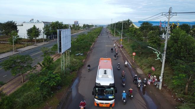 Biển báo 20 km/giờ ở Đồng Nai, tài xế than 'không chạy được'- Ảnh 2.
