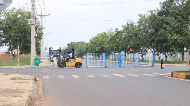 Biển báo 20 km/giờ ở Đồng Nai, tài xế than 'không chạy được'- Ảnh 5.
