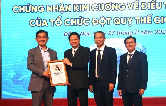 Bệnh viện Thống Nhất Đồng Nai đạt chứng nhận kim cương trong điều trị đột qụy- Ảnh 1.