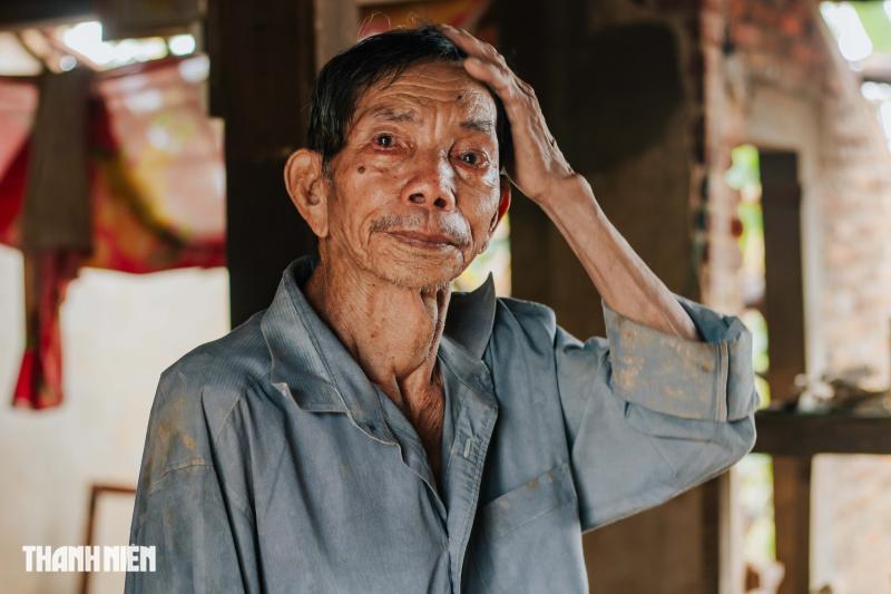 Rốn lũ Hòa Thịnh: “Tôi chẳng biết bắt đầu lại từ đâu” - Ảnh 2.