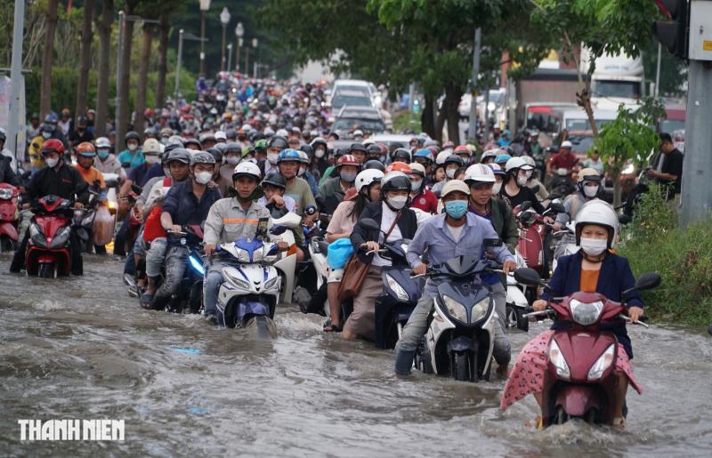Dự báo triều cường ở TP.HCM: Người dân đi lại cần né tuyến đường nào? - Ảnh 4.