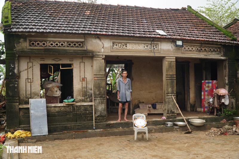 Rốn lũ Hòa Thịnh: “Tôi chẳng biết bắt đầu lại từ đâu” - Ảnh 1.