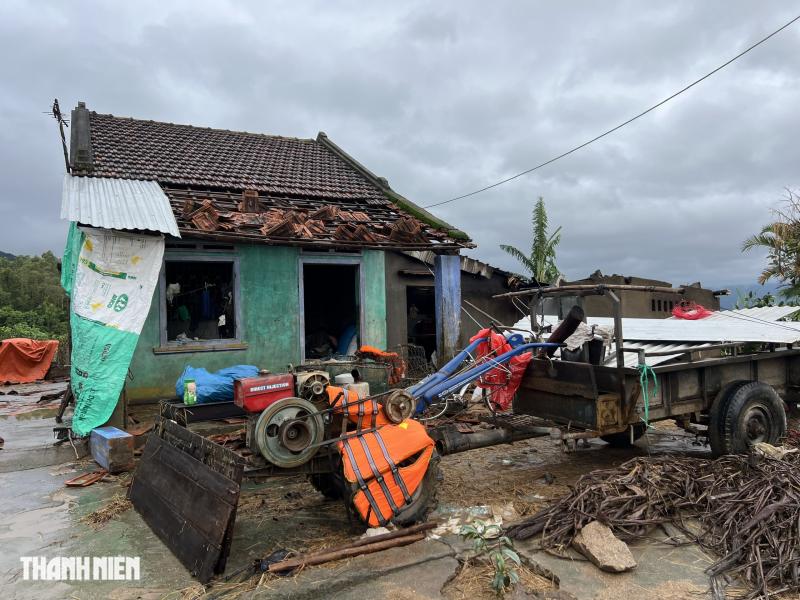 Cứu trợ khẩn cấp cho người dân Hội Cư trong bão lũ tàn phá - Ảnh 8.