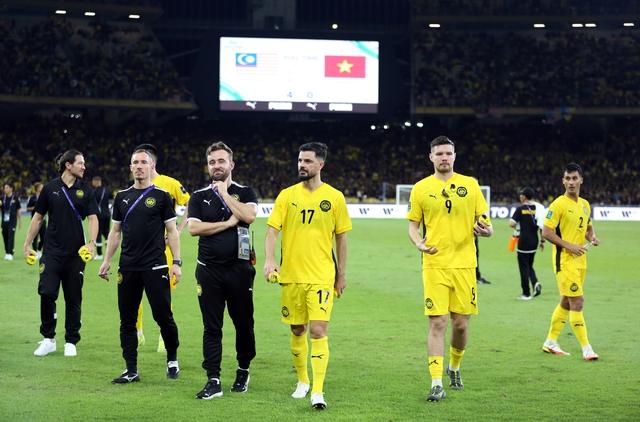 Báo Malaysia mất niềm tin: 'Mây đen bao phủ' sau hành động cứng rắn của FIFA- Ảnh 1.