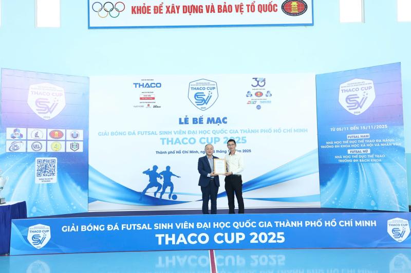 Đã tìm ra những ngôi vô địch giải futsal sinh viên THACO CUP 2025 - Ảnh 12.
