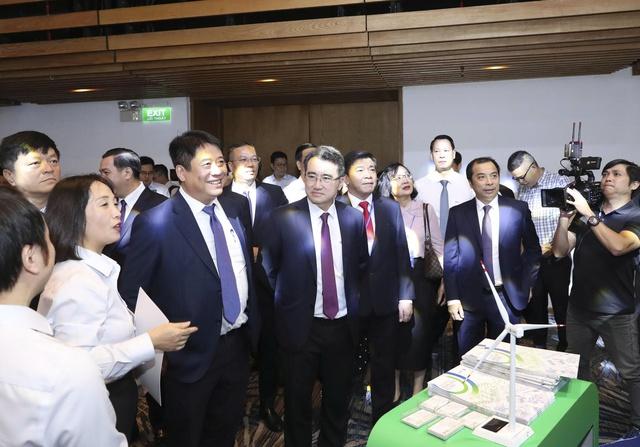 Triển lãm công nghệ quy mô lớn nhất từ trước đến nay của ngành điện Việt Nam- Ảnh 1.