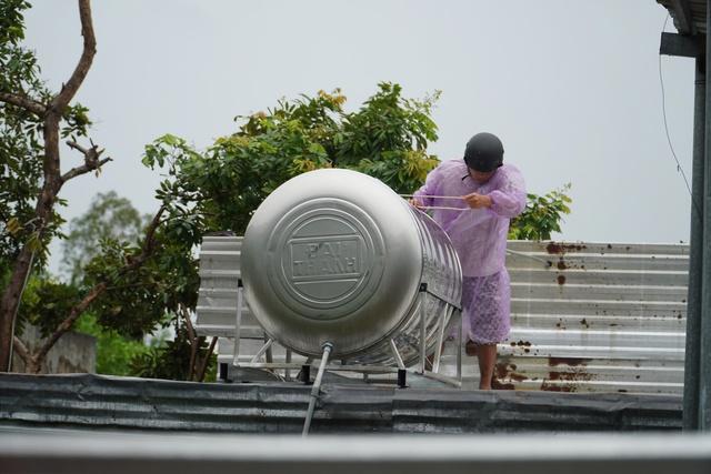 Khánh hòa gấp rút di dời dân tránh bão Kalmaegi: 237 Điểm nguy cơ sạt lở - Ảnh 2.