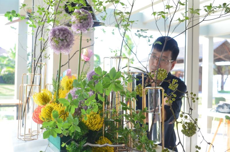 Kenzo Thiện – nghệ nhân cắm hoa tài hoa với giác quan thứ sáu độc đáo - Ảnh 5.
