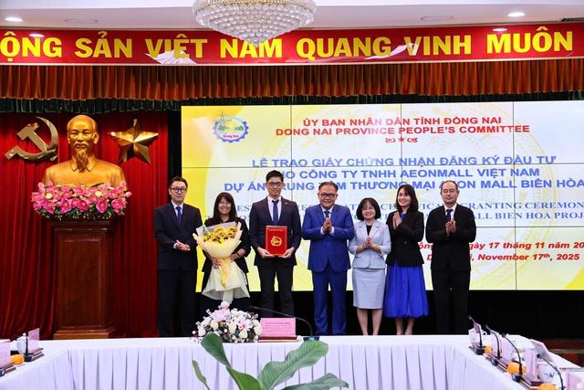 Đồng Nai trao giấy chứng nhận đầu tư cho dự án Trung tâm thương mại Aeon Mall- Ảnh 1.