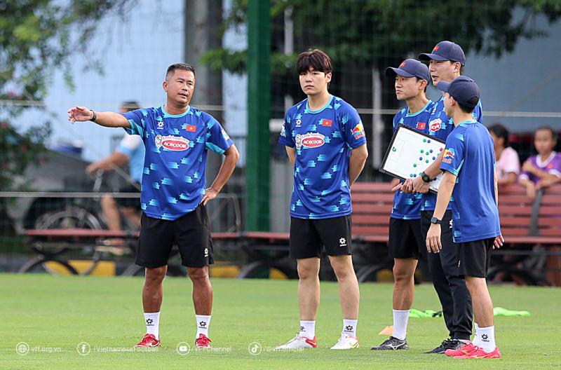 Lý do U.23 Việt Nam phải tách nhóm sang Trung Quốc, thi đấu giờ rất đẹp…- Ảnh 2.