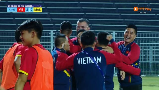 Thắng đậm Malaysia, U.17 Việt Nam lập kỳ tích giành vé đi châu Á: VFF thưởng nóng 600 triệu đồng- Ảnh 2.