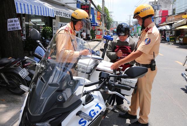 Cảnh báo vi phạm giao thông của học sinh: Nguy hiểm và hậu quả nghiêm trọng - Ảnh 2.