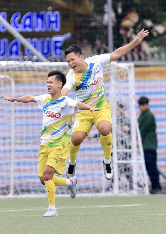 2 đội phía nam hiên ngang vào bán kết, cục diện bóng đá sinh viên lại hay - Ảnh 4.