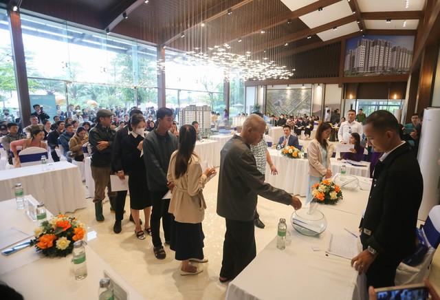Quá nhiều hồ sơ, nhà ở xã hội phải tổ chức bốc thăm- Ảnh 1.