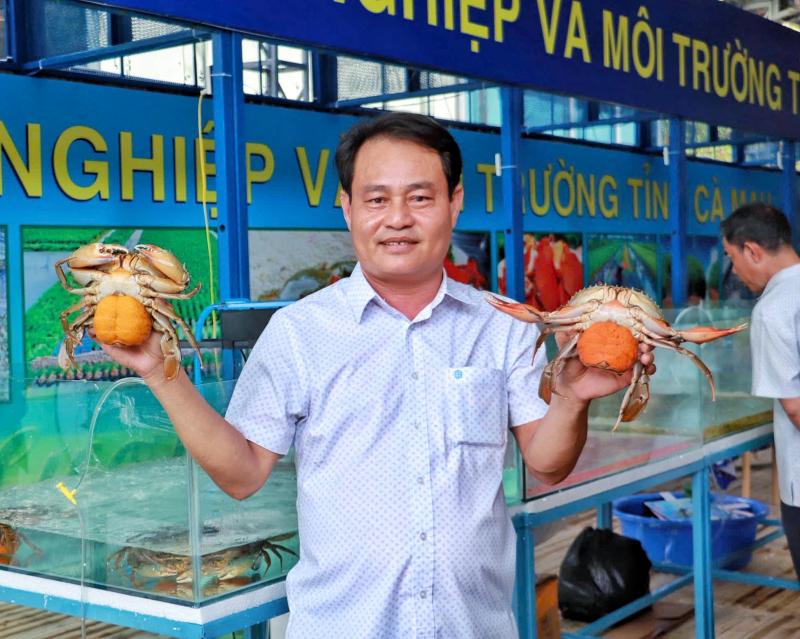 Hôm nay ngày đầu lễ hội ẩm thực cua Cà Mau ở TP.HCM: Thực khách hào hứng- Ảnh 4.