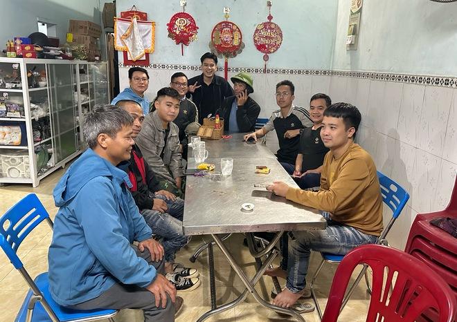 Chuyến xe cứu trợ vừa lao vào tâm lũ Đắk Lắk: Kinh nghiệm cho đoàn đến sau - Ảnh 8.
