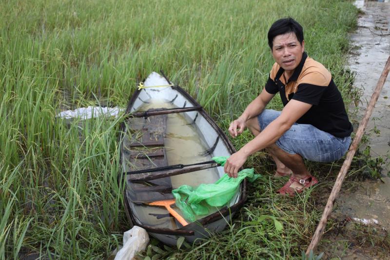 Người hùng của xóm nhỏ giữa lũ dữ ở Hòa Thịnh: Chuyện chiếc ghe cứu mạng người - Ảnh 4.