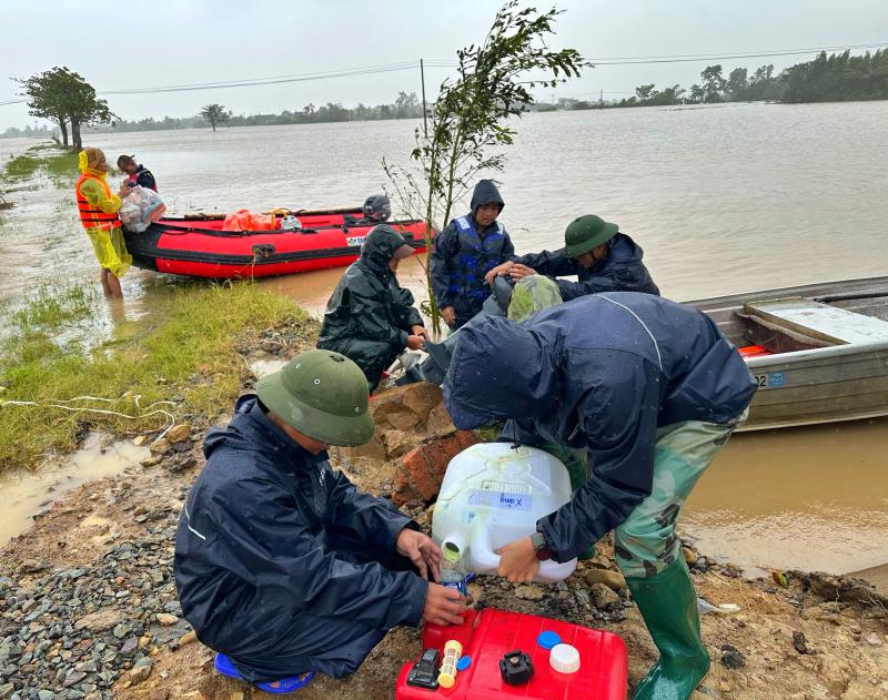 Phú Yên cũ trong cùng một khung cảnh: Ngày lũ và ngày nắng lên - Ảnh 8.
