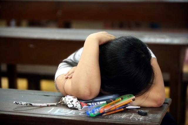 Cưỡng ép con học tập quá sức sẽ bị phạt: Những điều phụ huynh cần lưu ý - Ảnh 2.