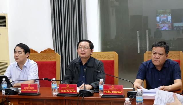 Sáng nay, trực thăng Bộ Quốc phòng sẽ thả hàng cứu trợ vùng bị lũ cô lập- Ảnh 1.
