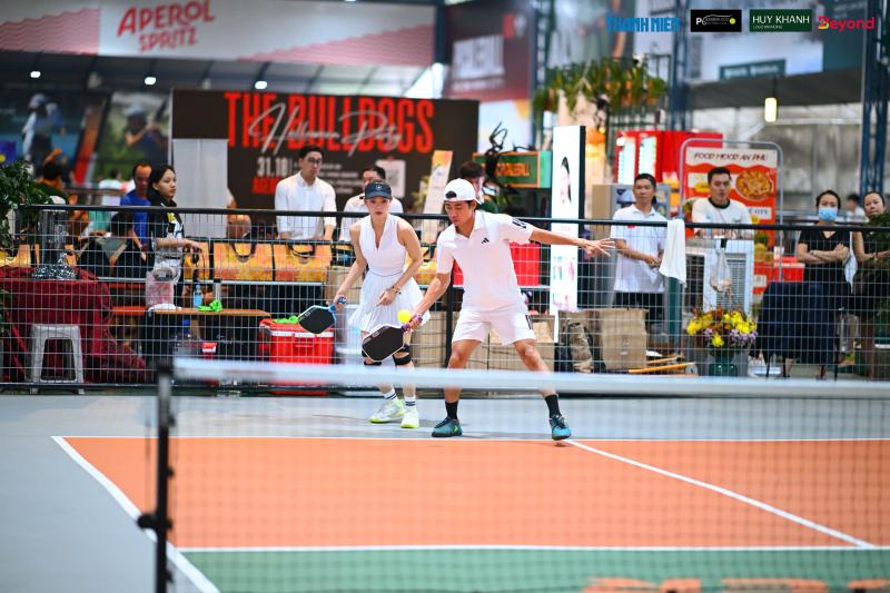 Lợi Trần phim 'Tử chiến trên không' có thêm nhiều nguồn năng lượng tích cực nhờ pickleball- Ảnh 12.