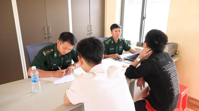 Tiếp nhận hơn 60 công dân Việt Nam chạy thoát khỏi cơ sở lừa đảo trực tuyến - Ảnh 11.
