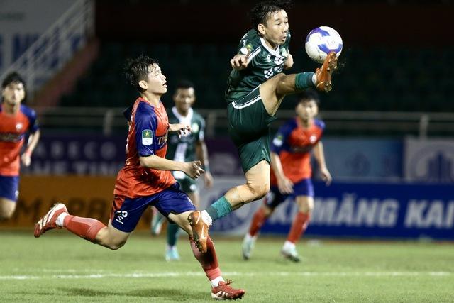 Công Phượng vẫn phải dự khán, Trường Tươi Đồng Nai thắng ngược nghẹt thở đội cuối bảng - Ảnh 2.
