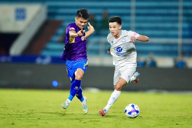 Xuân Mạnh ghi siêu phẩm, CLB Hà Nội và huyền thoại Harry Kewell hòa thót tim Nam Định- Ảnh 5.