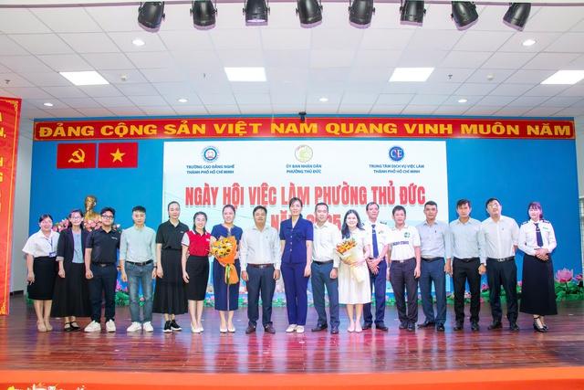 Hàng nghìn việc làm lương 15 - 20 triệu đồng/tháng đang tuyển gấp ở TP.HCM- Ảnh 3.