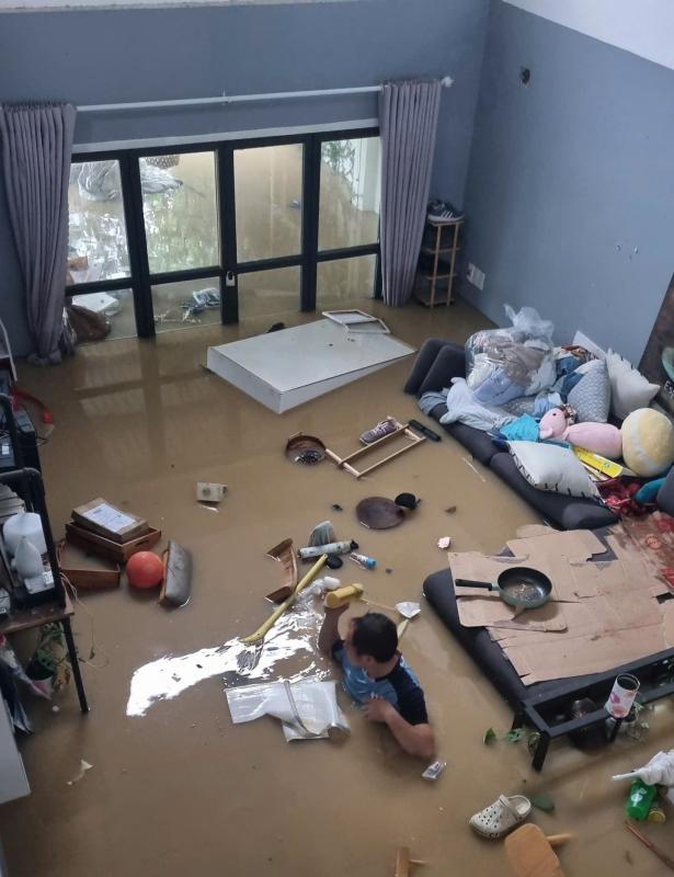 Khánh Hòa thông báo khẩn cấp xả lũ 2 hồ chứa - Ảnh 1.