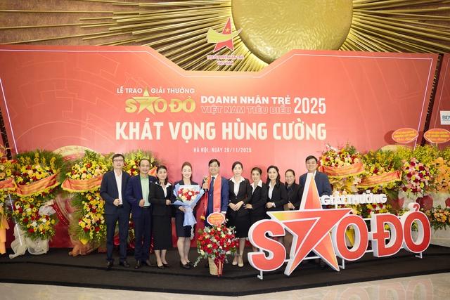 Thu lãi khủng từ nha đam, 'anh chủ' lần thứ 3 được nhận Giải thưởng Sao Đỏ- Ảnh 1.