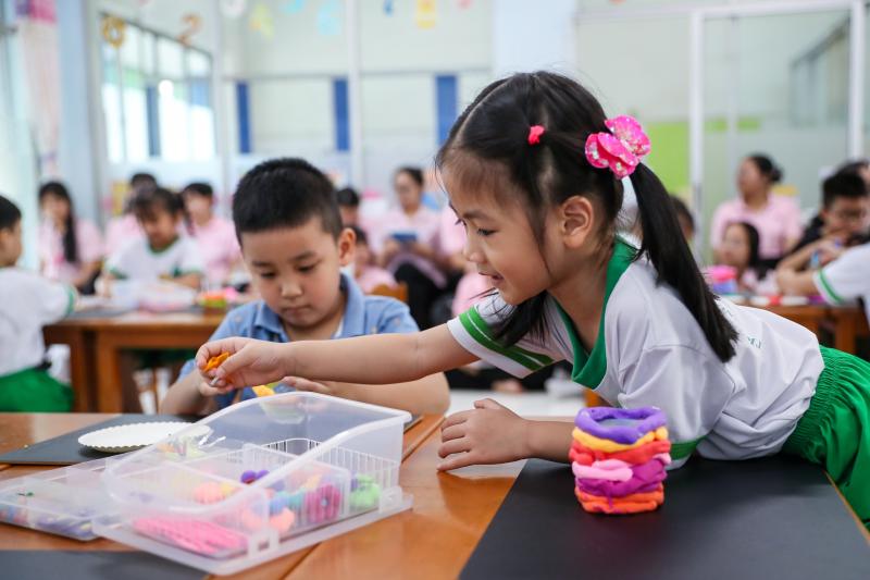 Ông bà vào trường cháu, thử vất vả nghề giáo viên mầm non - Ảnh 11.