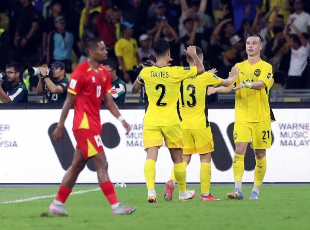 Quốc hội Malaysia cực nóng vì bê bối nhập tịch lậu, đội tuyển Việt Nam được nhắc tại nghị trường- Ảnh 1.