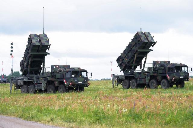 Ukraine nhận tên lửa Patriot, trước mắt sẽ không có Tomahawk - Ảnh 1.
