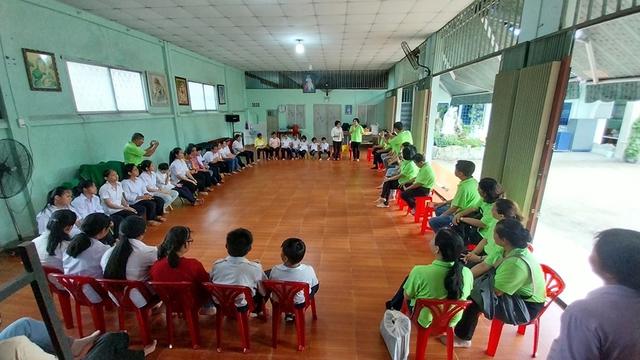 Thêm hành lang pháp lý bảo vệ người yếu thế tại TP . HCM - Ảnh 2.