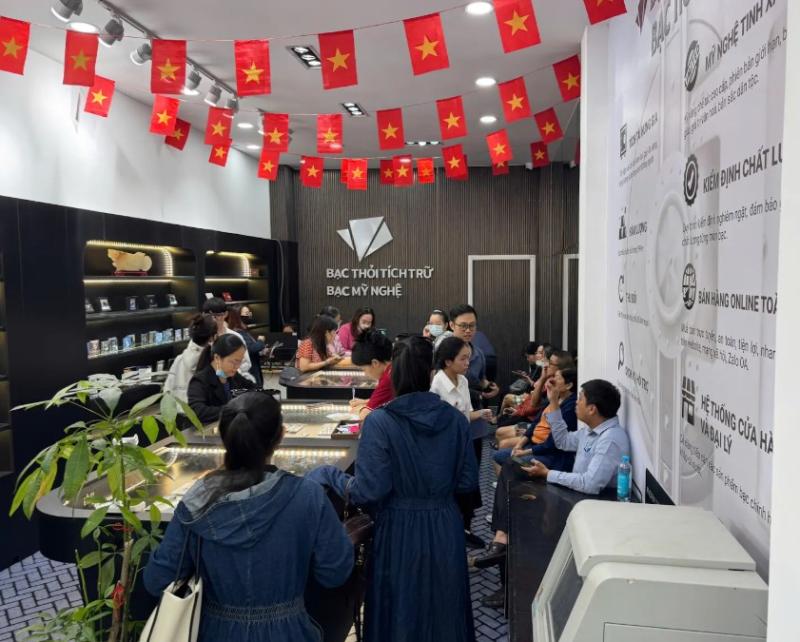 Người trẻ chuyển sang thích chơi... bạc- Ảnh 2.