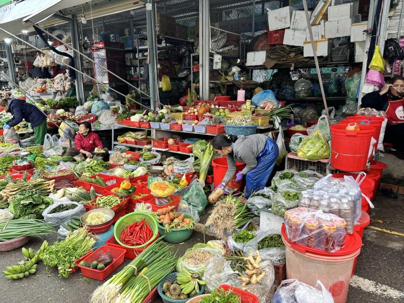 Giá rau củ tăng 'chóng mặt'- Ảnh 2.