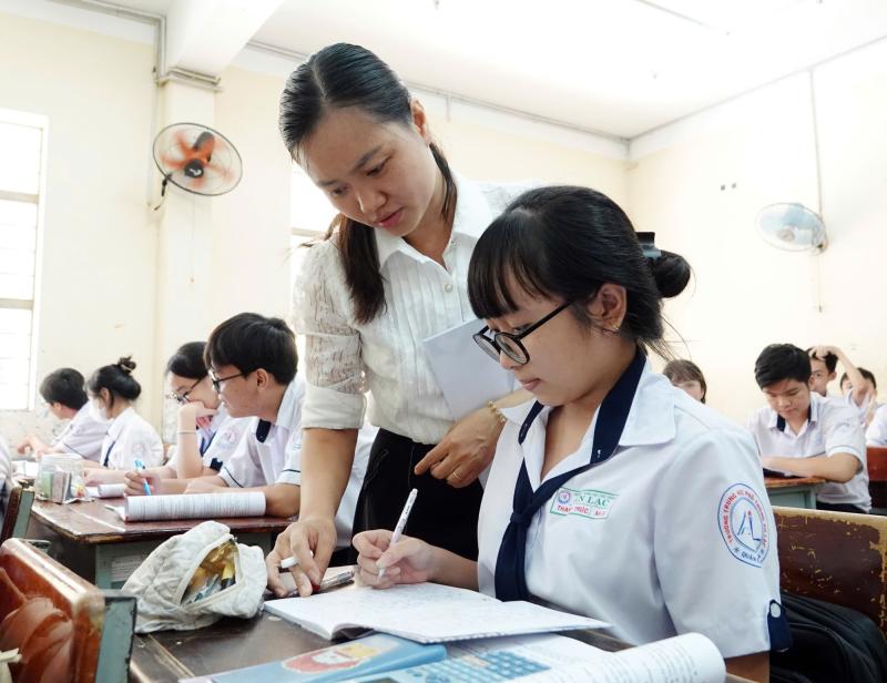 Giáo dục không chỉ là kiến thức mà còn là sự kết nối giữa thầy và trò - Ảnh 1.