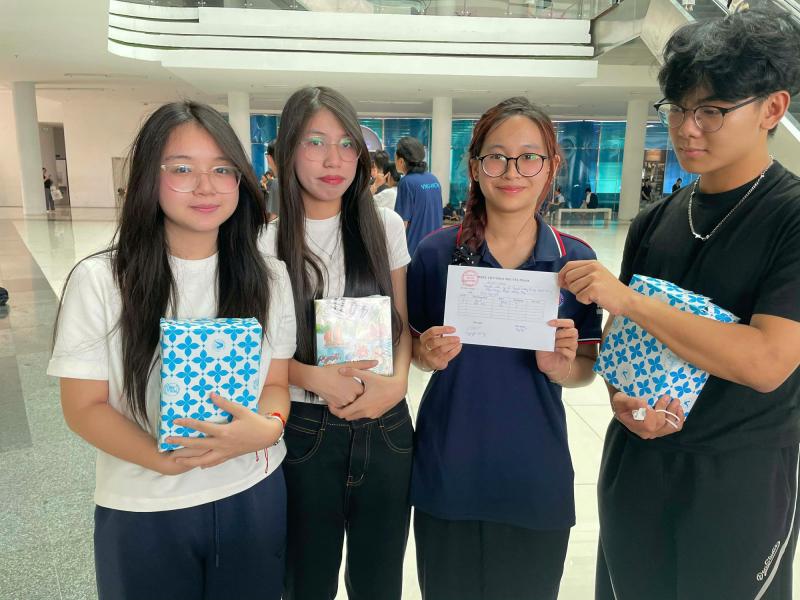 TP.HCM: Mang nồi, niêu, xoong, chảo… ủng hộ bà con vùng lũ - Ảnh 8.