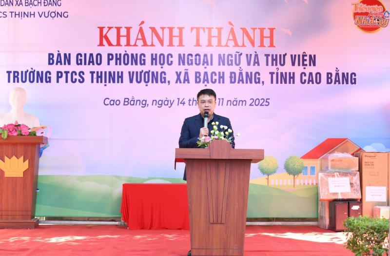 Món quà 800 triệu đồng tặng ngôi trường Thịnh Vượng - Ảnh 2.