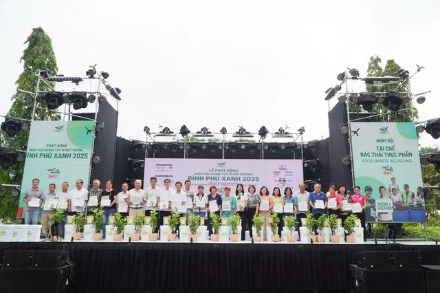 Một phường ở TP.HCM muốn thành khu dân cư tiên phong phân loại rác- Ảnh 2.