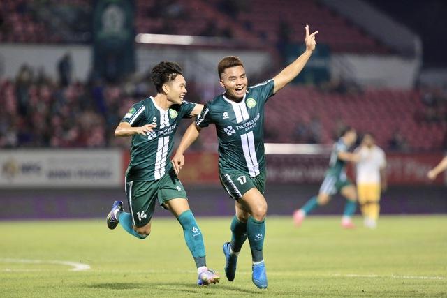 Trường Tươi Đồng Nai thắng sát nút Quy Nhơn: Cựu tiền đạo U.23 Việt Nam sắm vai người hùng- Ảnh 3.