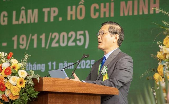 Trường ĐH Nông lâm TP.HCM nhận Huân chương Lao động hạng Nhì  - Ảnh 2.