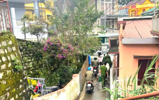 Công an khám xét nhà Trưởng phòng pháp chế Sở Y tế Lâm Đồng - Ảnh 2.